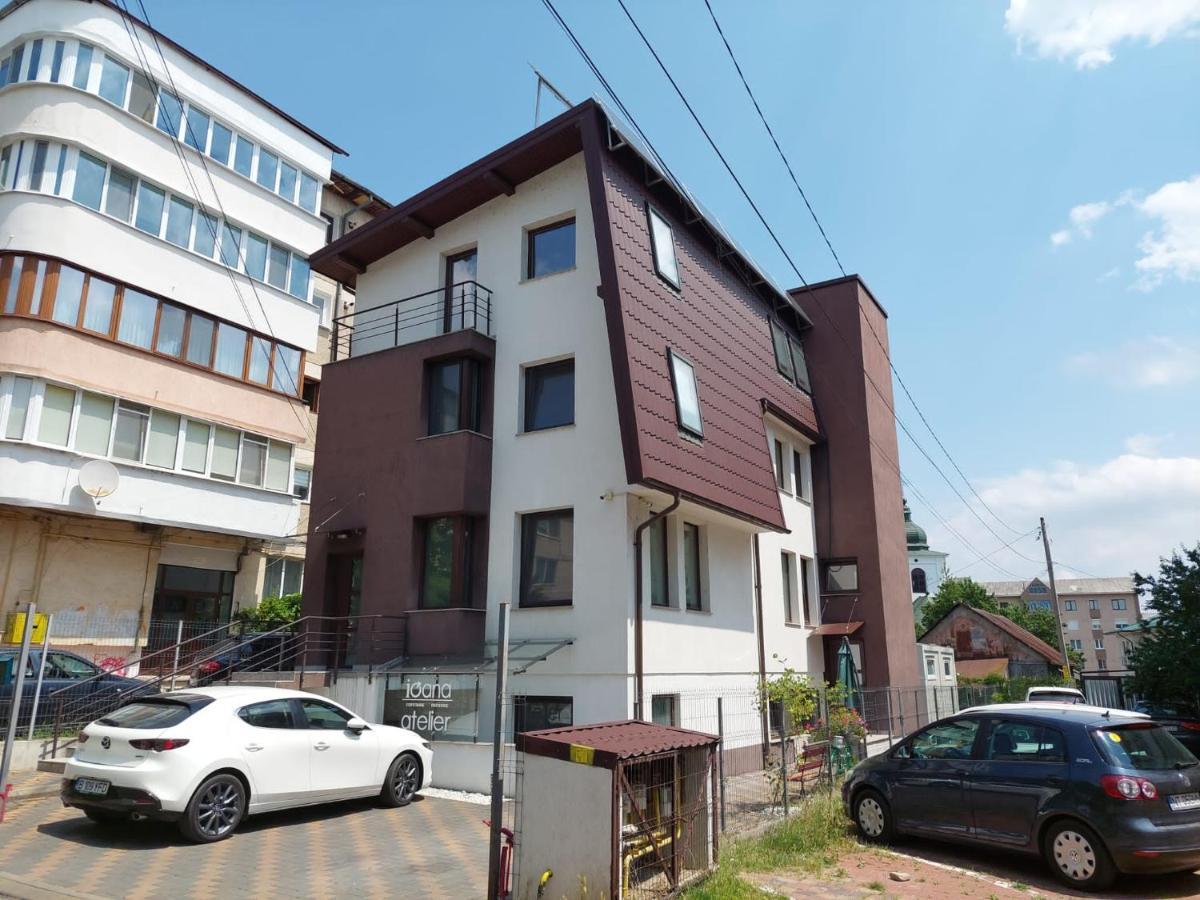 Lovely Apartment Ioana Târgu Neamț Zewnętrze zdjęcie